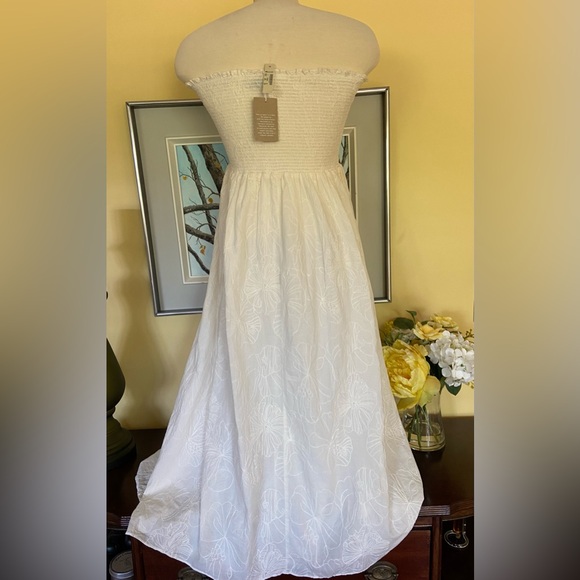 Madewell X Warm Embroidered Smocked Midi Dress - Picture 6 of 10